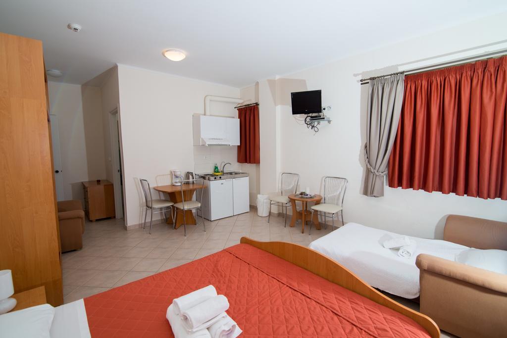 Rooms Nancy Agios Andreas  Pokoj fotografie
