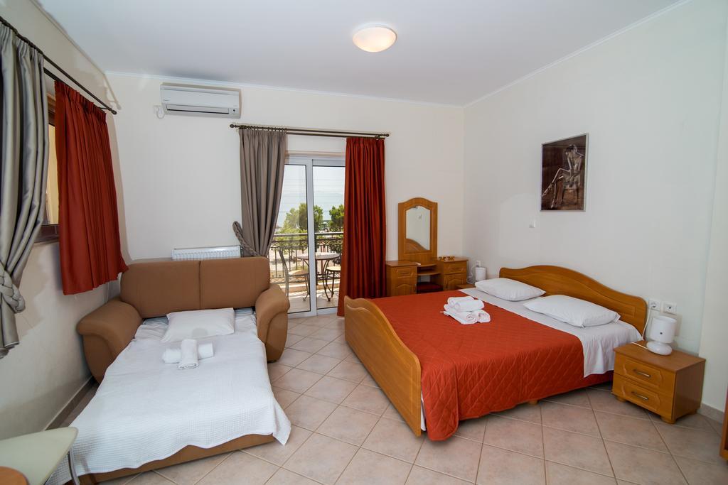 Rooms Nancy Agios Andreas  Pokoj fotografie